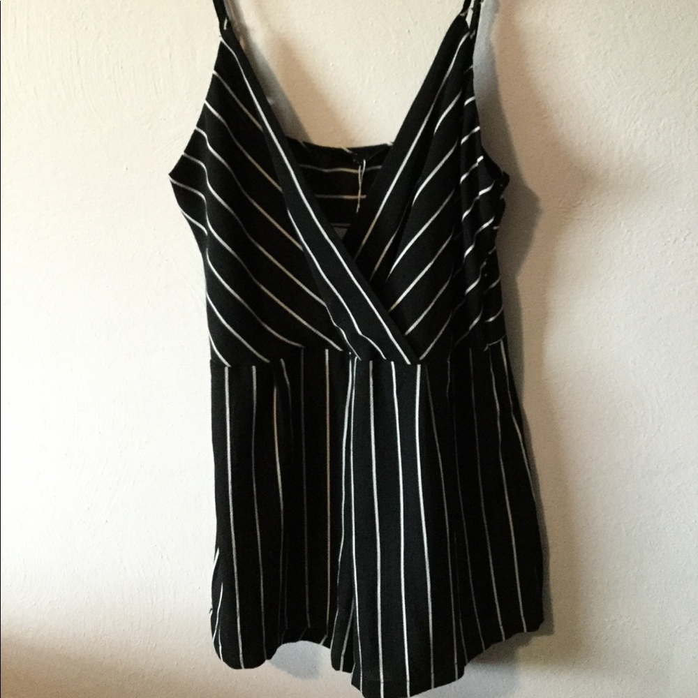 Black Romper with white stripes XL